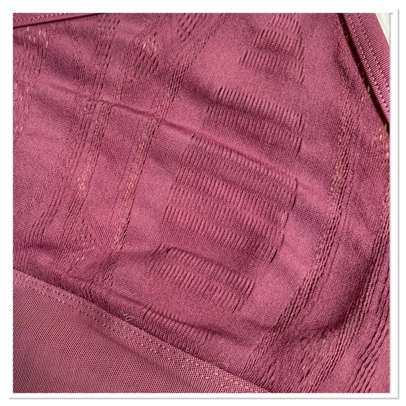 Alo Yoga Aria Bra Mauve Color Pull On Adjustable Straps Size Large - Picture 2 of 8